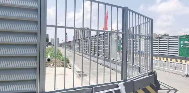 左云装配式百叶钢构围挡（合肥市政围挡）